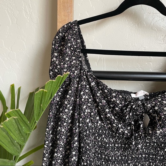 NWT Blush BJ Floral Smocked Boho Flowy Sleeve Crop Top Blouse - Picture 3 of 9